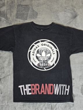 Y2K Adidas Originals Trefoil T Shirt Size Medium
